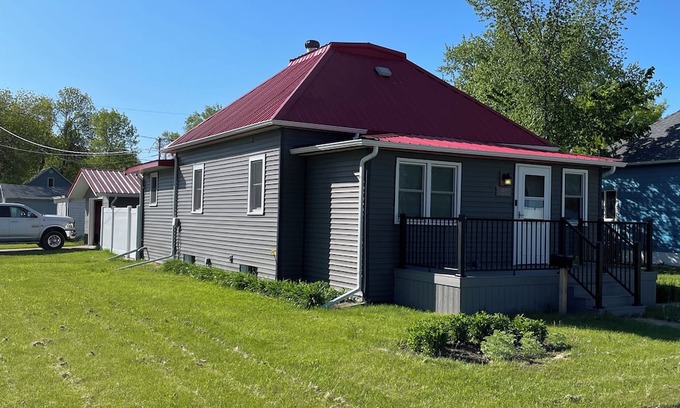 Harvey Maison | 3-bedroom house in tranquil Harvey with WiFi, AC. Relax and unwind