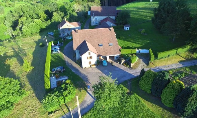 Le Val-d'Ajol Appartement | Homerez - Appartement à Le Val-d'Ajol