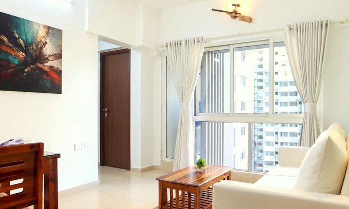Malad East Appartement | 1 BHK - Snazzy Apartment - Higher Floor