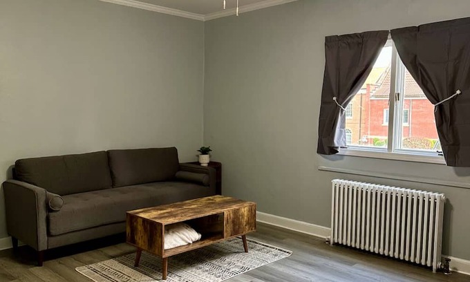 Mount Vernon Appartement | Amazing Downtown Location! Quiet & Spacious! #B