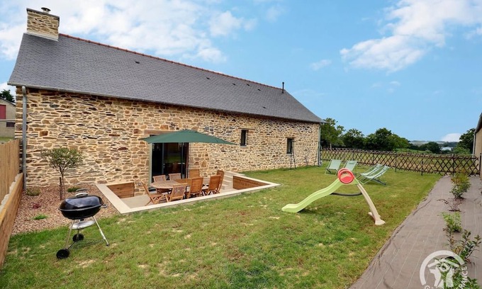 Poce-les-Bois Maison | Le Champ Rosé - POCE LES BOIS