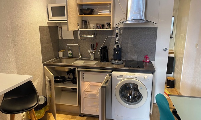 Malzeville Appartement | Nancy,Superbe studio climatisé à 3 mn de la place Stanislas,WIFI,cuisine équipée