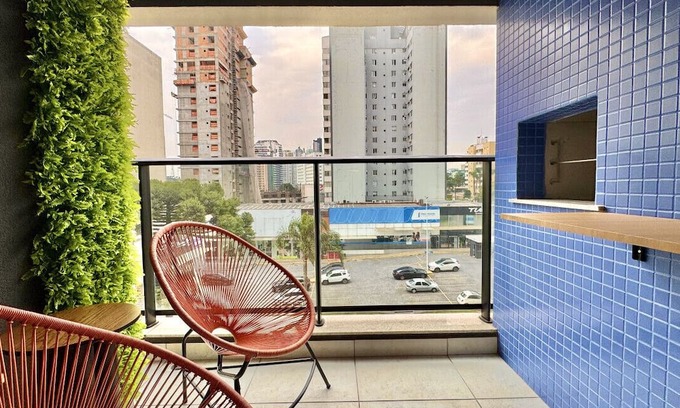 Campina do Siqueira Appartement | 1 bedroom, balcony and barbecue next to Barigui