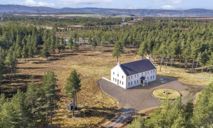 Farr Appartement | Apartment in large country house 3 miles from Inverness.