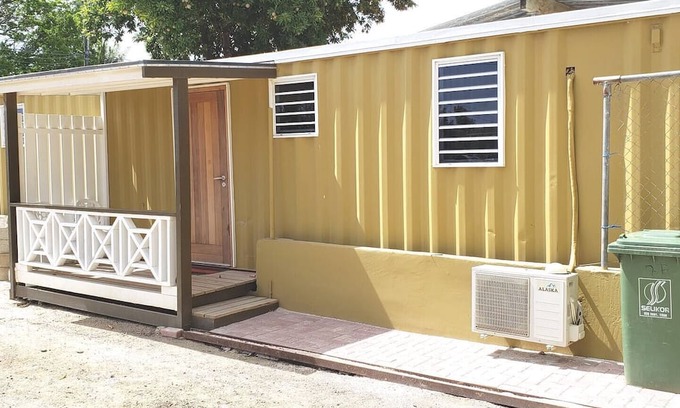 Mahuma Appartement | Rosa's Place - The Container Home
