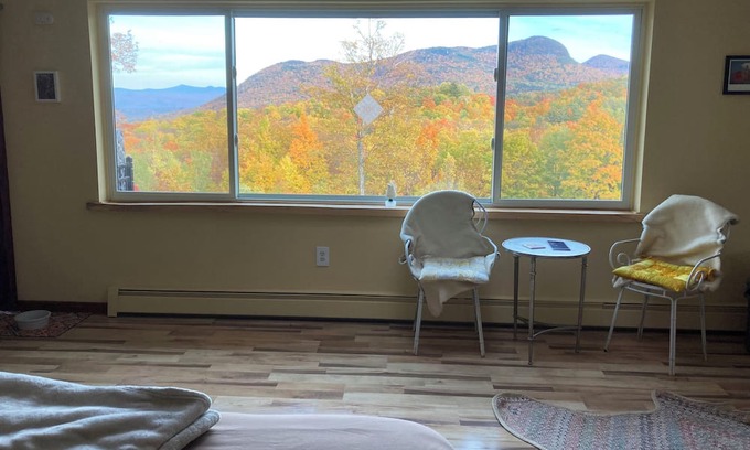 Castleton Appartement | Hilltop Pet Friendly Studio in Castleton, Vermont
