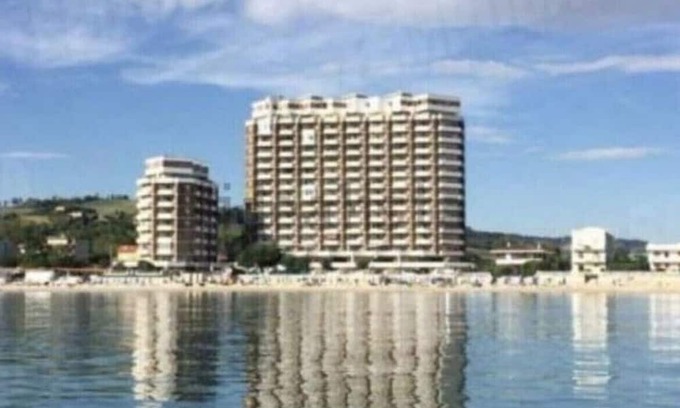 Porto Potenza Picena Appartement | [Seaside Vacation] Elegant & Charming