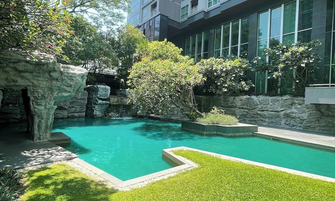 Makkasan Appartement | 1BR Luxury Condo Central Asoke Sky Pool & Gym