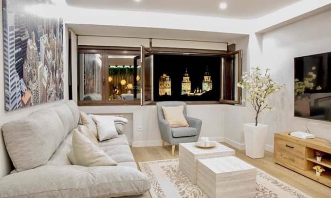 Lugo Appartement | Cathedral Apartment by Lugo Collection