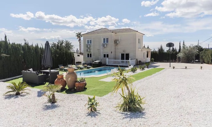 Lliria Maison | Luxury villa 20 min from Valencia