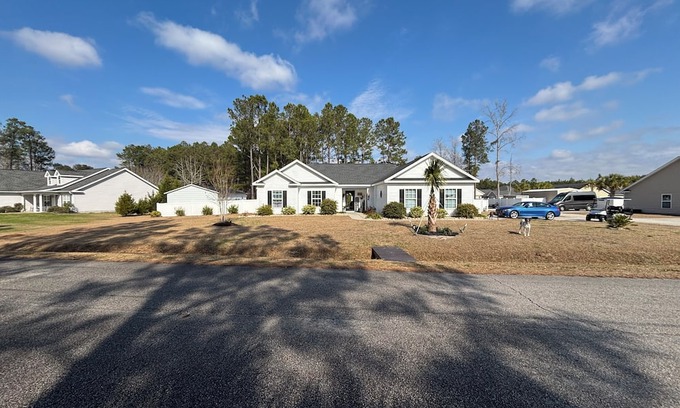 Conway Maison | 3-BR house in Conway, SC. Enjoy your mid-long term rental stay!