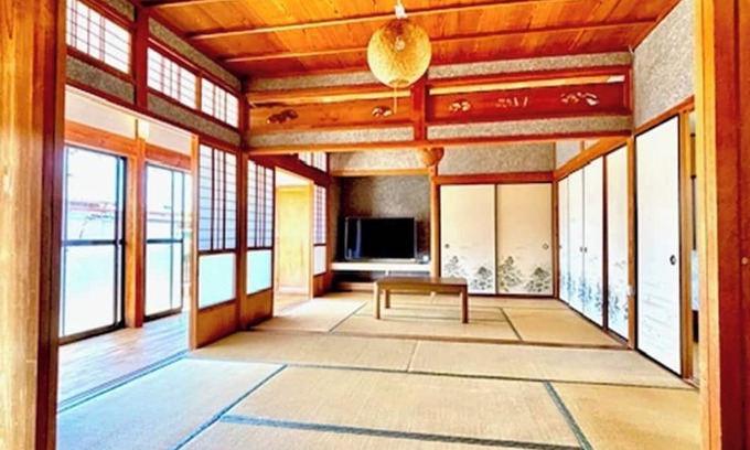 Tsu Maison | Showa retro house for rent/Tsu Mie