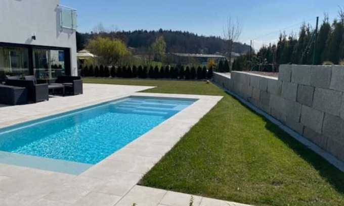 Gurmels Appartement | Peaceful Swiss Getaway w/Pool, Views & Near Bern