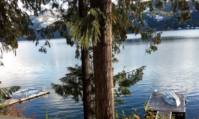 Christina Lake Cabine | Whitehouse Cottage - our treasured piece of paradise!