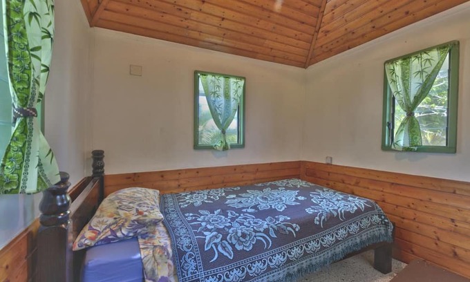 Matamaka Appartement | Charming 2-bedroom studio in Talihau with private beach