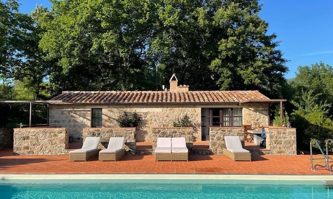 Roccalbegna Maison | Small cottage, swimming pool entirely private use
