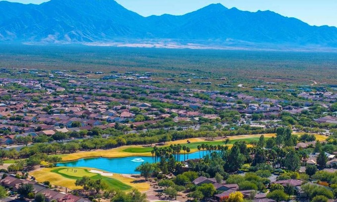Quail Creek Maison | Resort style in renowned golf community