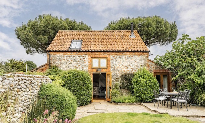 Langham Maison | A beautiful barn conversion in the charming village of Langham
