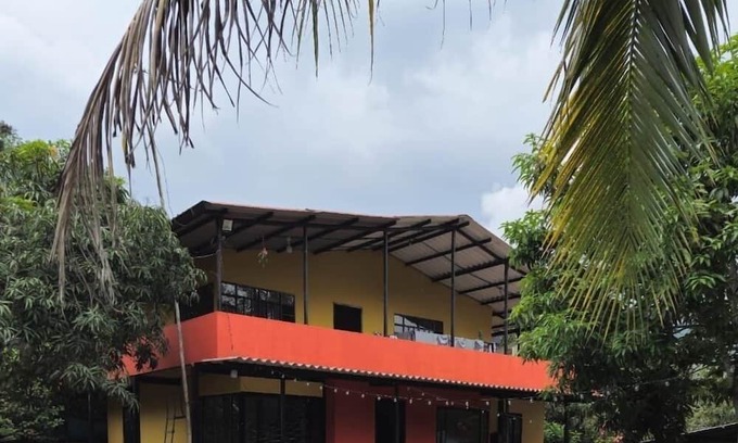 Villeta Cabine | La Ponderosa, a cabin in Villeta, Colombia. a private pool for corporate retreat