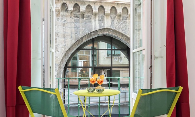 Genoa Historical Centre Appartement | A truly charming property, just 2 minutes from the magnificent cathedral!