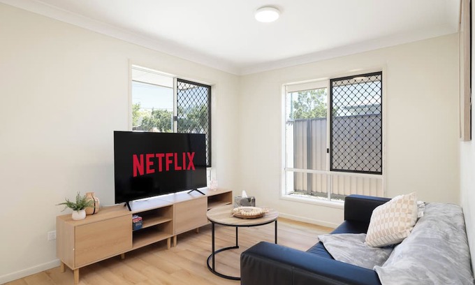 Acacia Ridge Appartement | 3 Bdr Apt! Aircon! Undercover Parking! 12AS3
