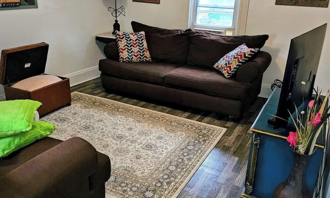 Greensburg Appartement | Your Cozy Home in Greensburg, Laurel Highlands, near Seton Hill, Excela Health