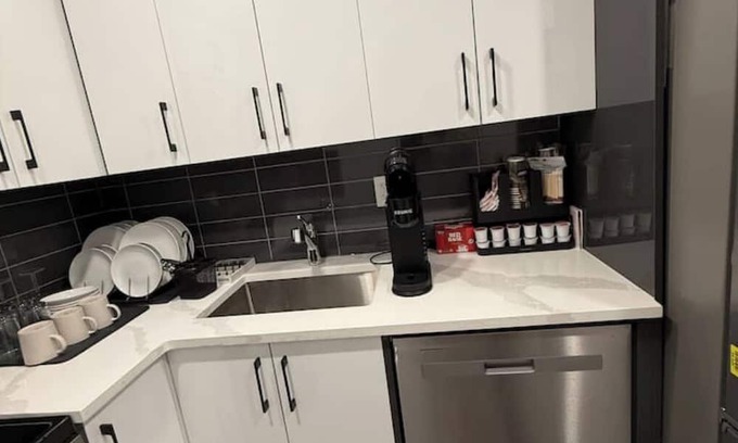 Sage Hill Maison | Cozy 2-Bedroom Short-Term stay in Calgary, AB. Canada.
