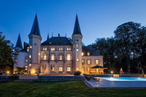 Cuisery Appartement | Villa Elise open for 15 guests beautiful