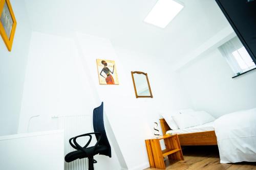 Liege Maison | Chambre R2 avec salle de bain partagée près de l'hôpital de la Citadelle à Liège