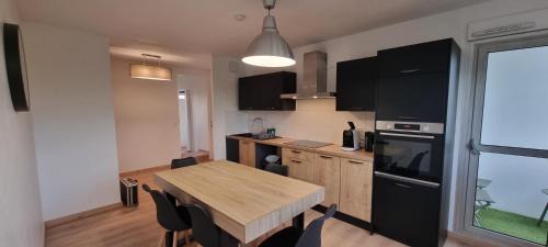 Mirail-Reynerie-Bellefontaine Appartement | Chambres avec SDB privative dans appartement partagé