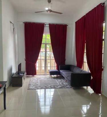Kampung Pantai Halban Station Balnéaire | MH Amanie Homestay