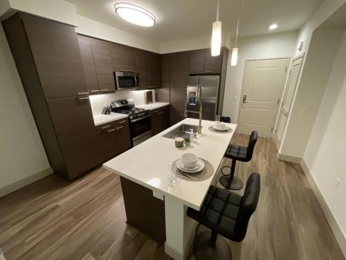 Irvine Business Complex Appartement | High End Lux Condo in Irvine