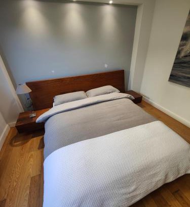 Sancibrian Appartement | Habitación doble independiente con baño