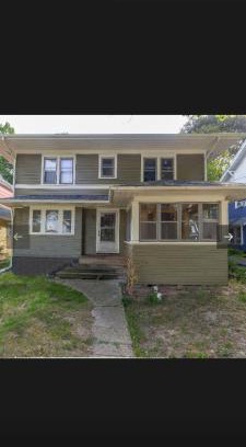 Lansing Maison | Old fashioned Crafted house