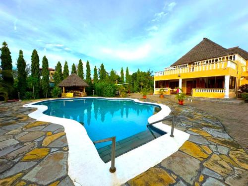 Galu Maison | Zuri's Garden - Diani