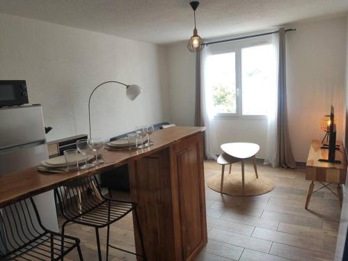 Sainte-Clotilde Centre Appartement | Kaz joli bois studio belle vue