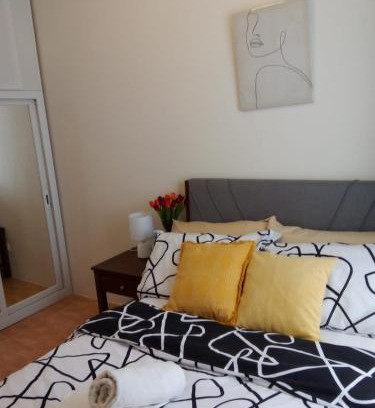 Santolan Appartement | Cozy 2BR apartment