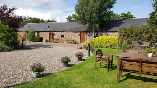 Perth Maison | The Courtyard